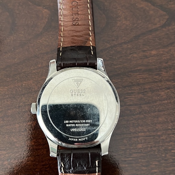 Guess watch - Picture 3 of 5